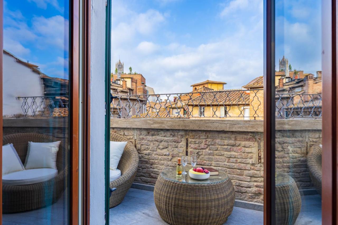 Blossoms Of Siena, Adults Only ภายนอก รูปภาพ